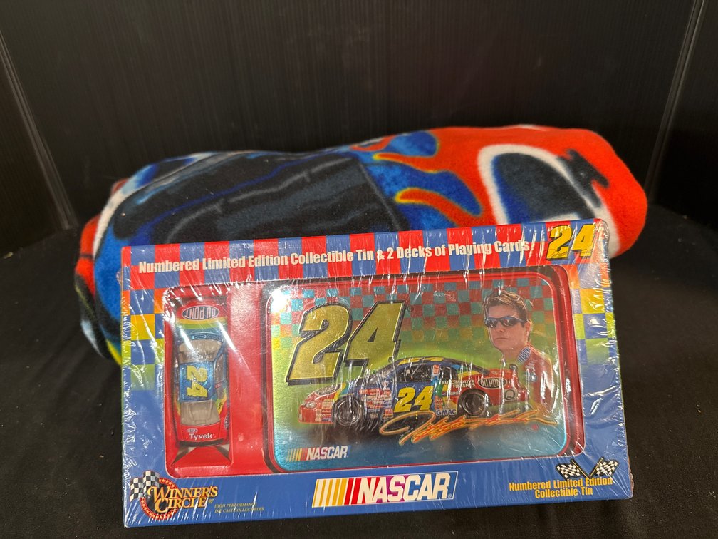 NASCAR Jeff Gordon #24 Fleece Blanket and Tin Gift Pack