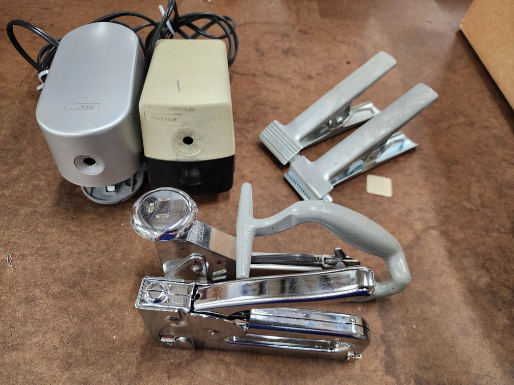 Staplers/Pencil Sharpeners 