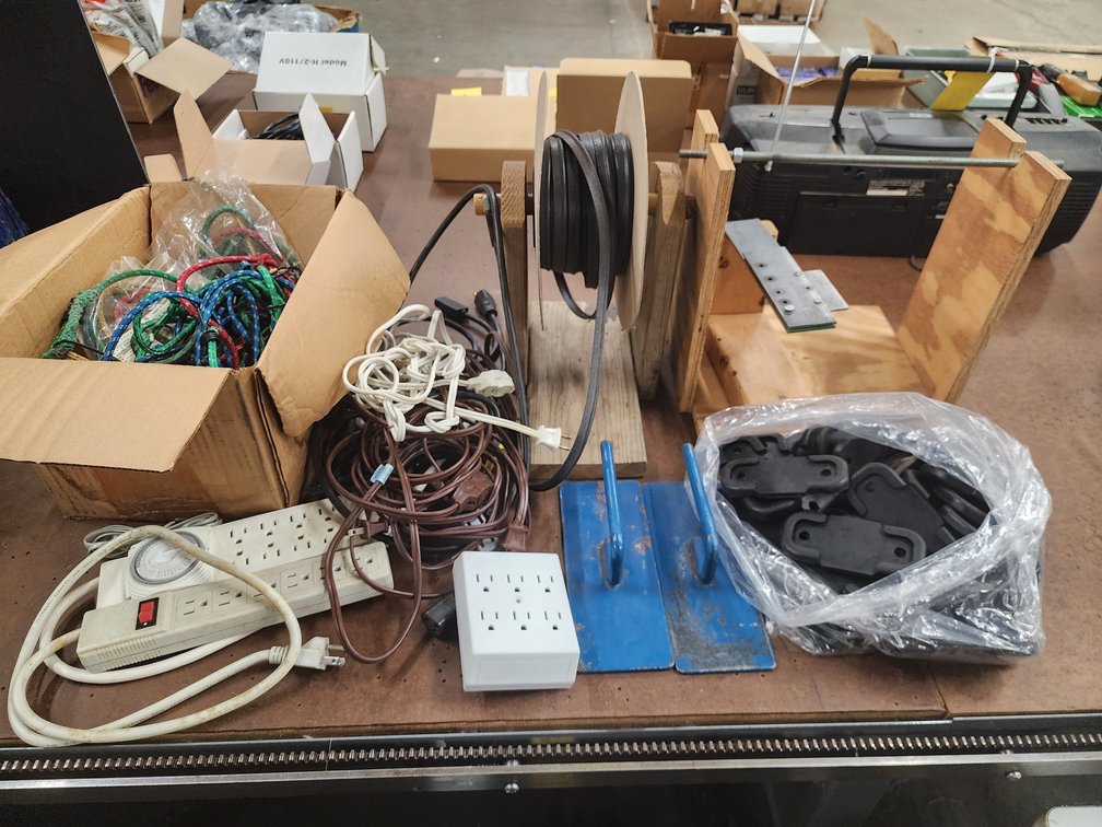 Cords/Surge Protectors/Drop Cords