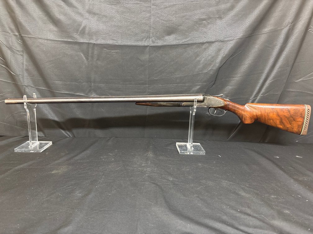 A Sportsman & Collectors Auction
