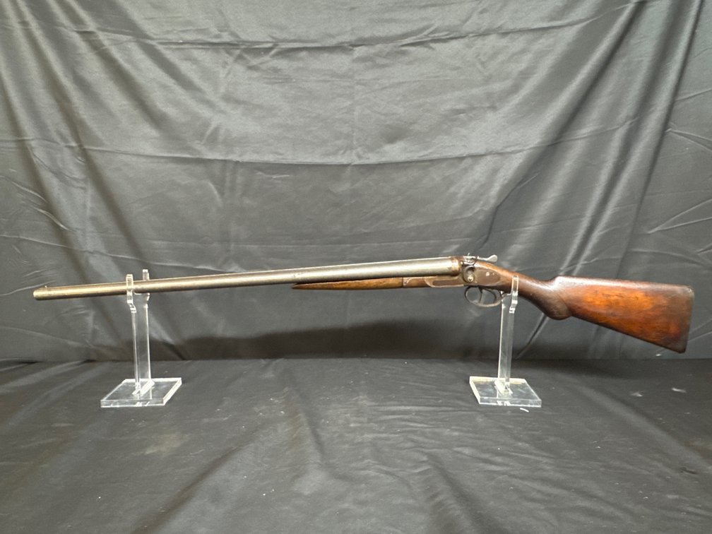 A Sportsman & Collectors Auction