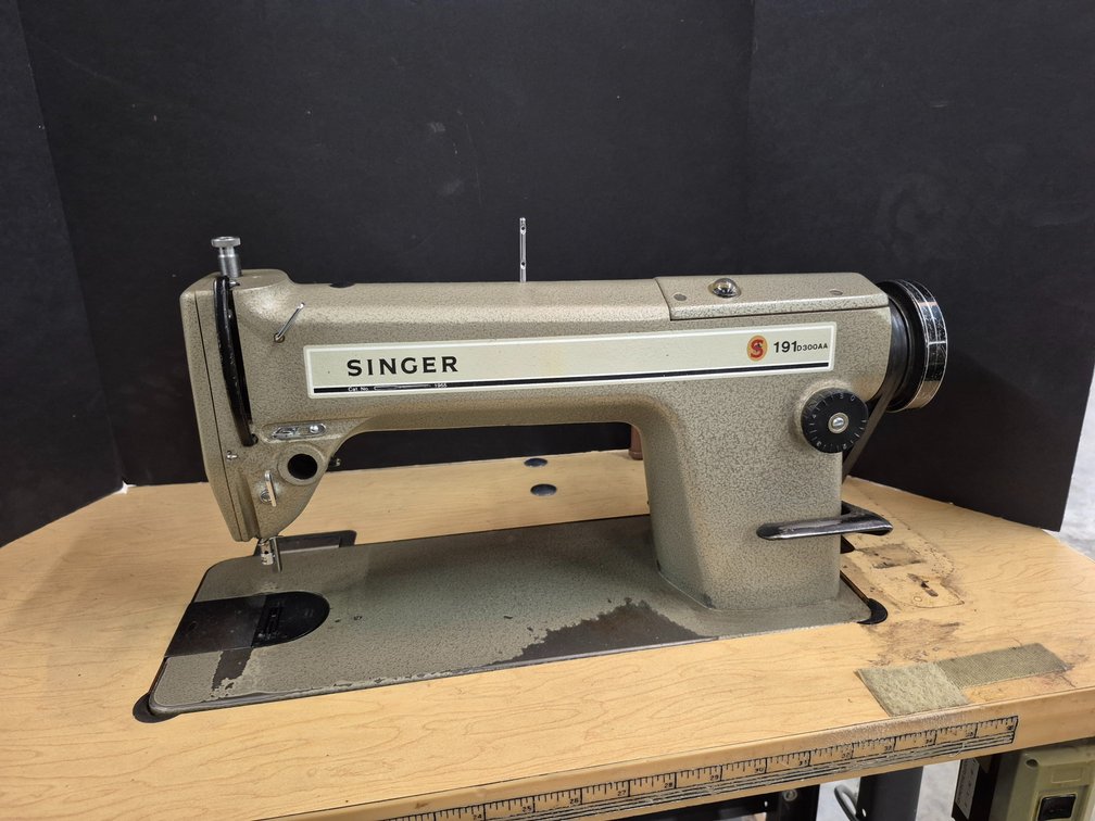 Industrial Sewing Machine