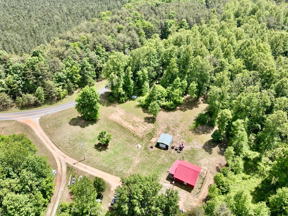 Charming Brushy Mountain Cabin on 3.929 Acres in Union Grove, NC