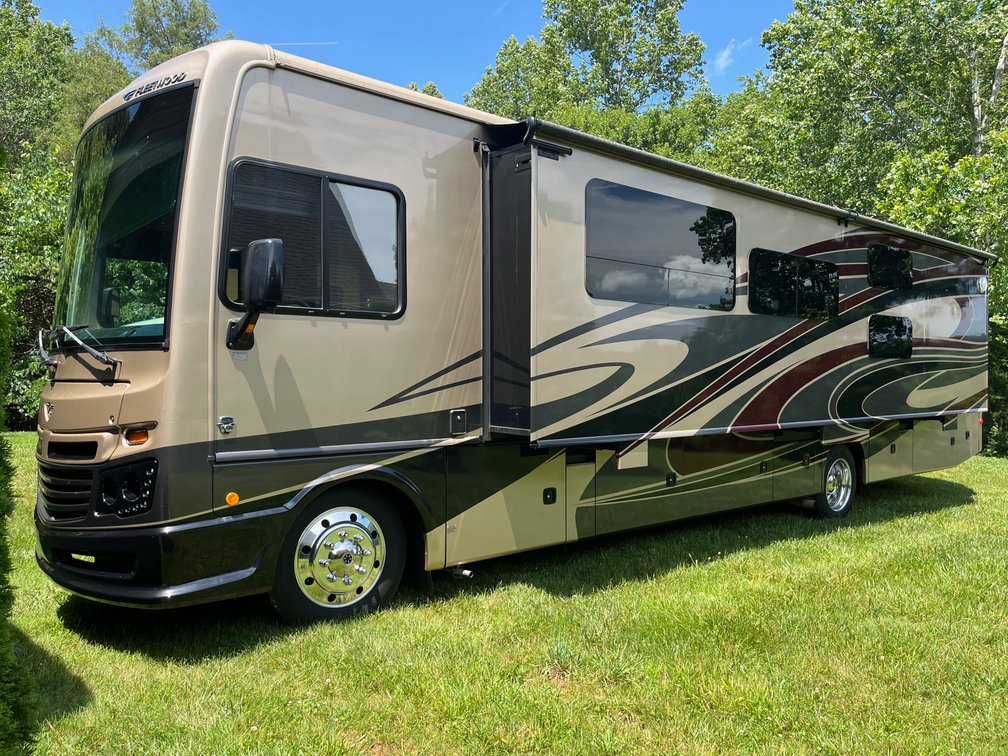 2019 Fleetwood Bounder Model 36F (39 ft long) Motorhome