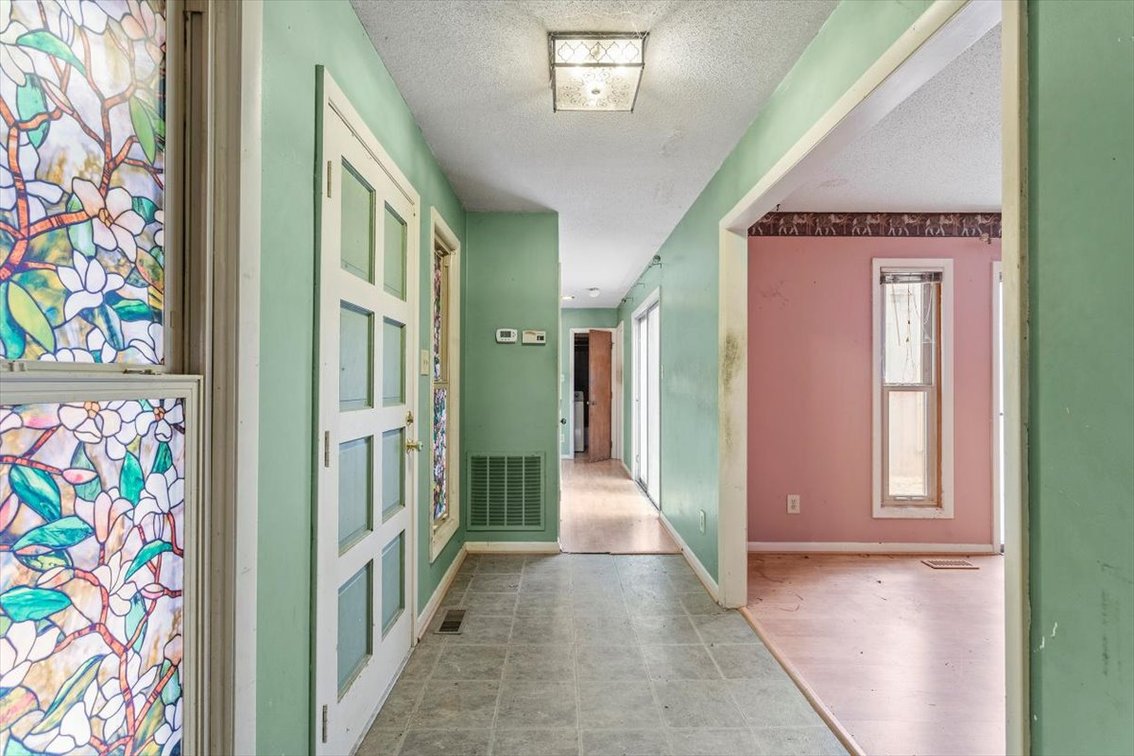 Hidden Gem with Reno Potential - Raleigh, NC