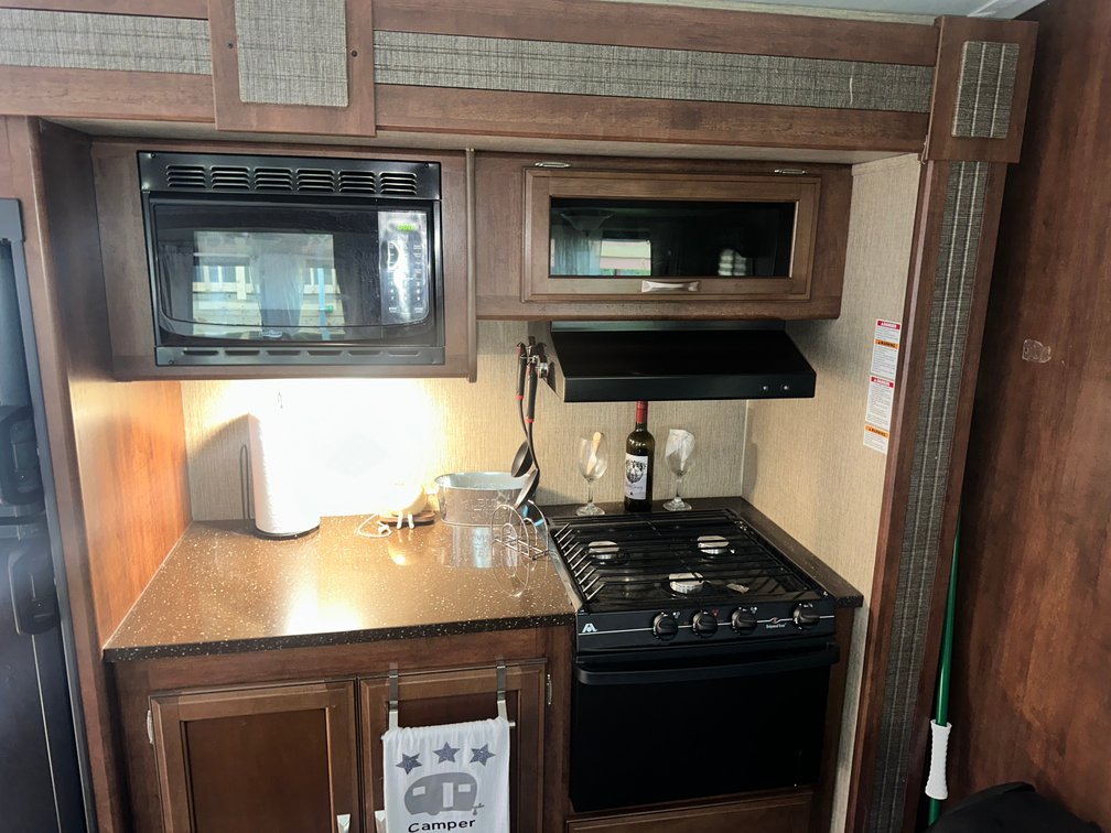 Mountain Getaway - West Jefferson: Passport Elite Camper + Golf Cart