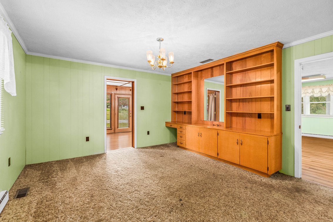 Salisbury Home on 4.5± Acres