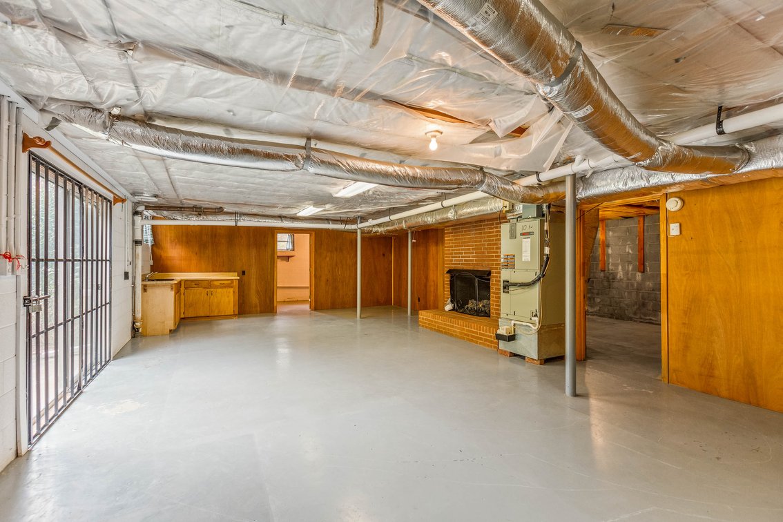 Salisbury Home on 4.5± Acres