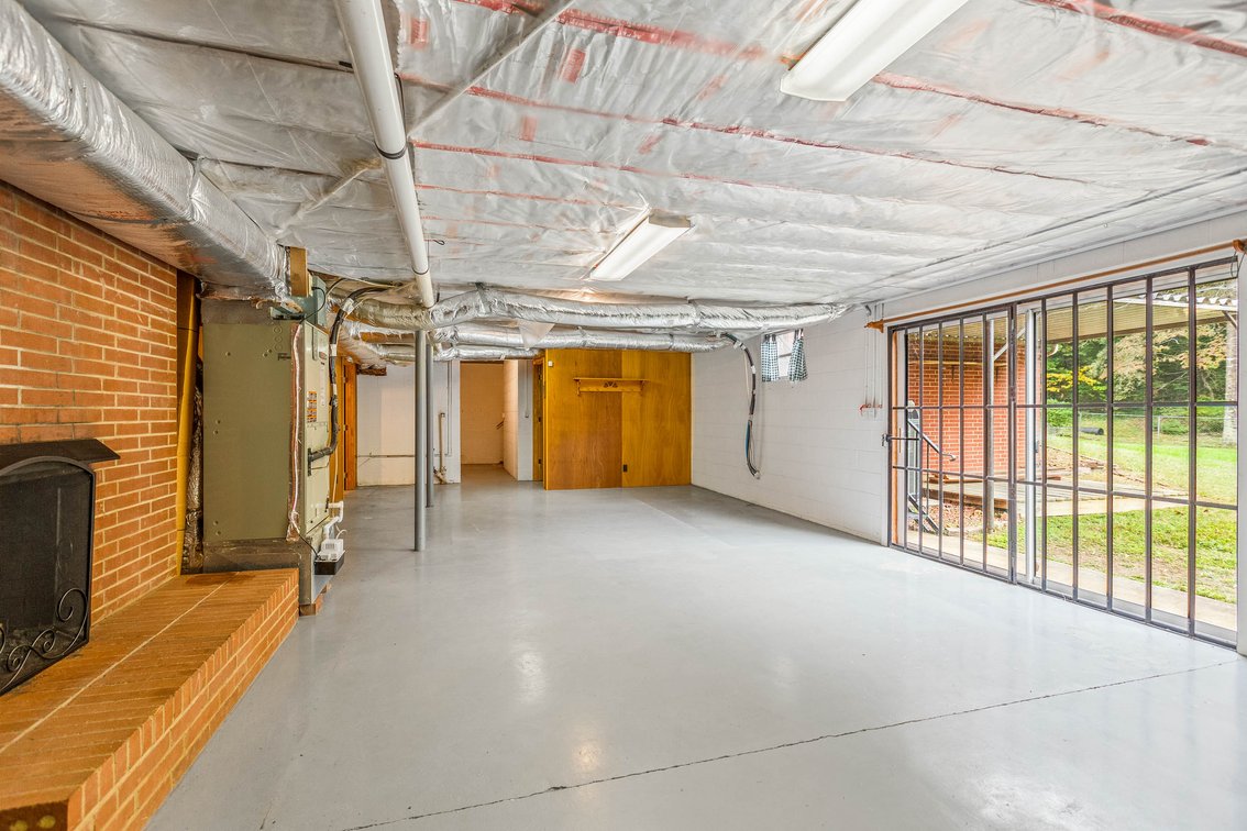 Salisbury Home on 4.5± Acres