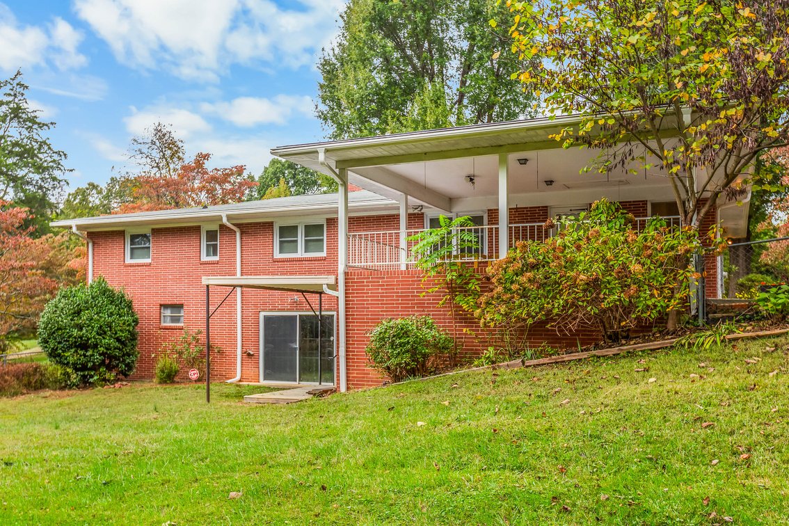 Salisbury Home on 4.5± Acres