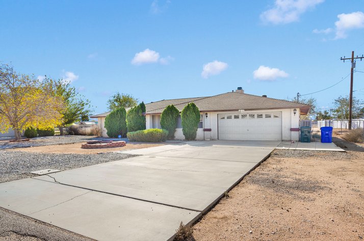 Image for Apple Valley Half Acre Retreat