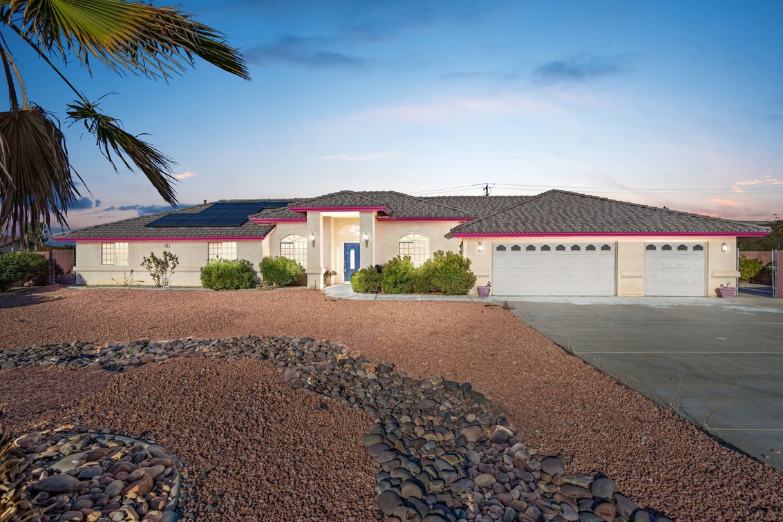 16460 Malahat Road, Apple Valley, CA 92307 $575,000