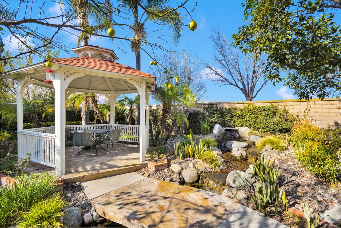 Image for Sierra Lakes Garden Retreat