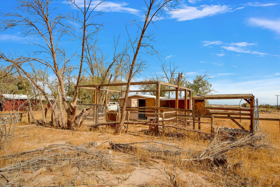 Image for Newberry Desert Ranch Retreat