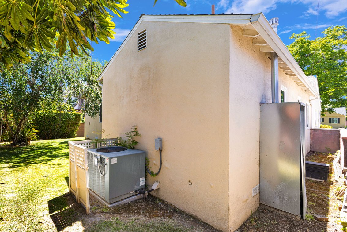 Image for Mid-Century Charm in the Heart of Long Beach