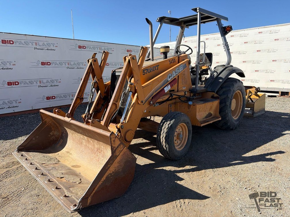 Case 570MXT