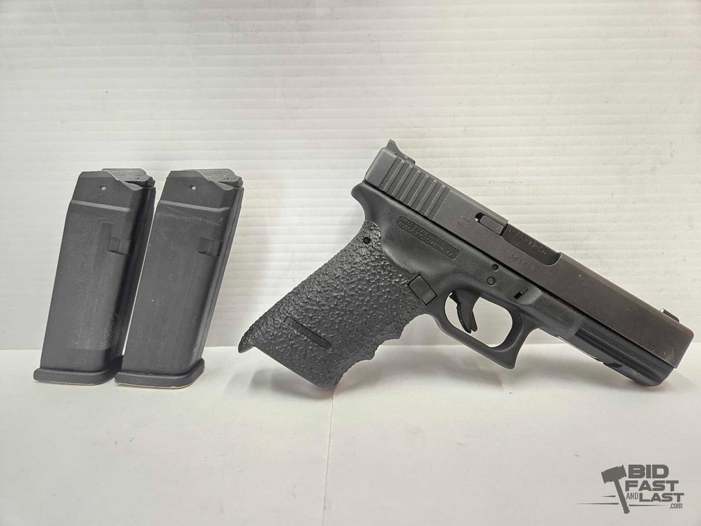 Glock 21 .45 Auto Semi-Auto Handgun