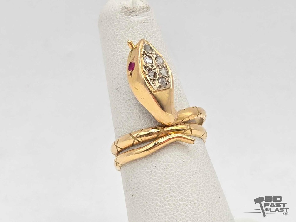 14kt Gold Ring With Diamonds and Semi-Precious Stones