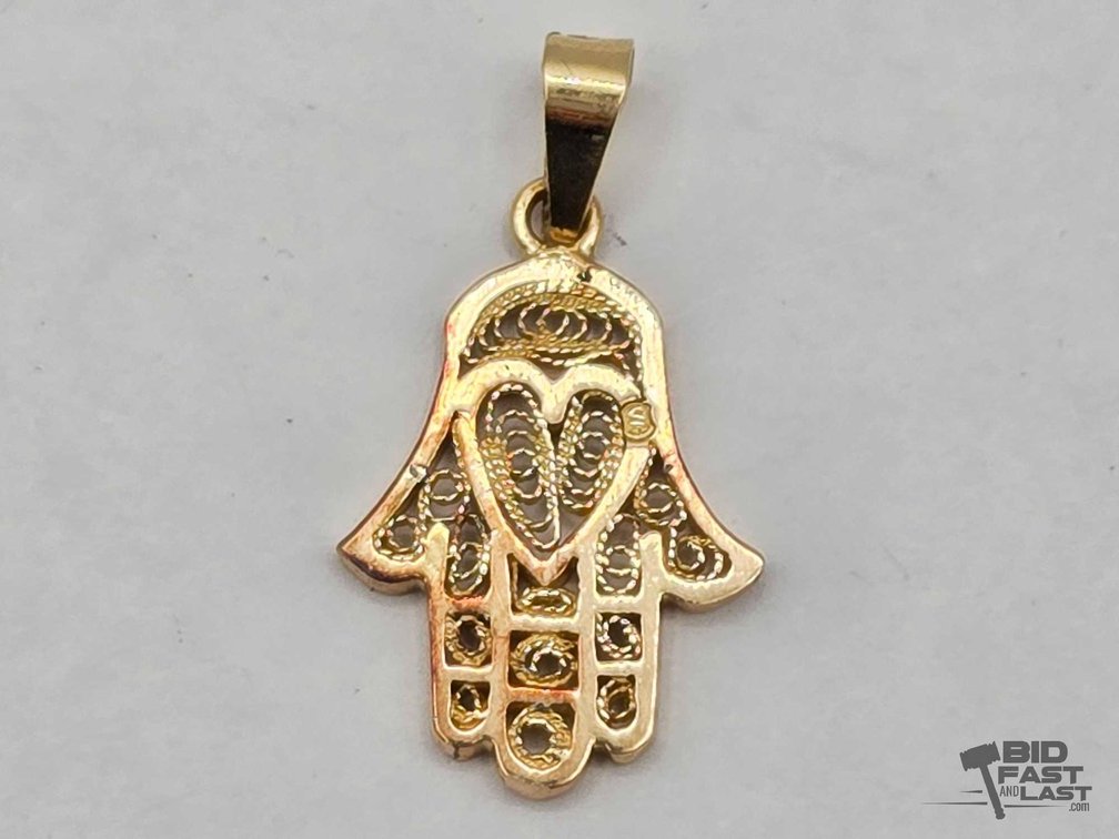 14kt Gold Pendant