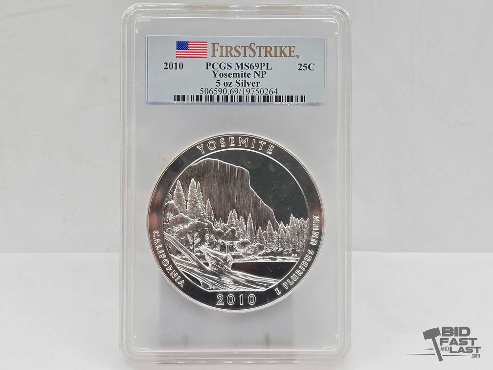 Graded 2010 Yosemite National Park 5oz Silver Quarter