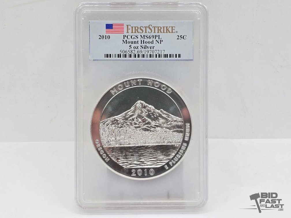 Graded 2010 Mount Hood National Park 5oz Silver Quarter