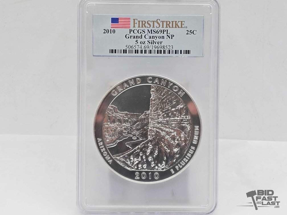 Graded 2010 Grand Canyon National Park 5oz Silver Quarter