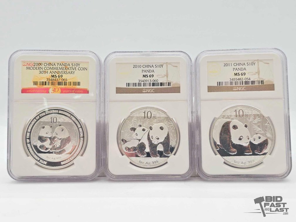 (3) 2009-2011 China 1oz Silver Panda