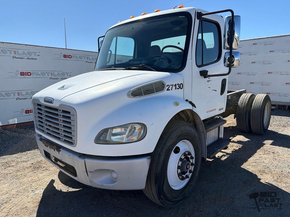 2007 Freightliner M2 106