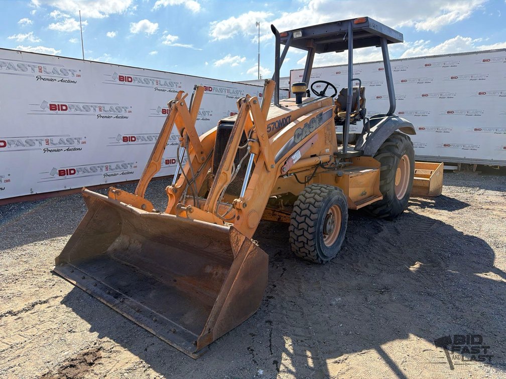 Case 570MXT