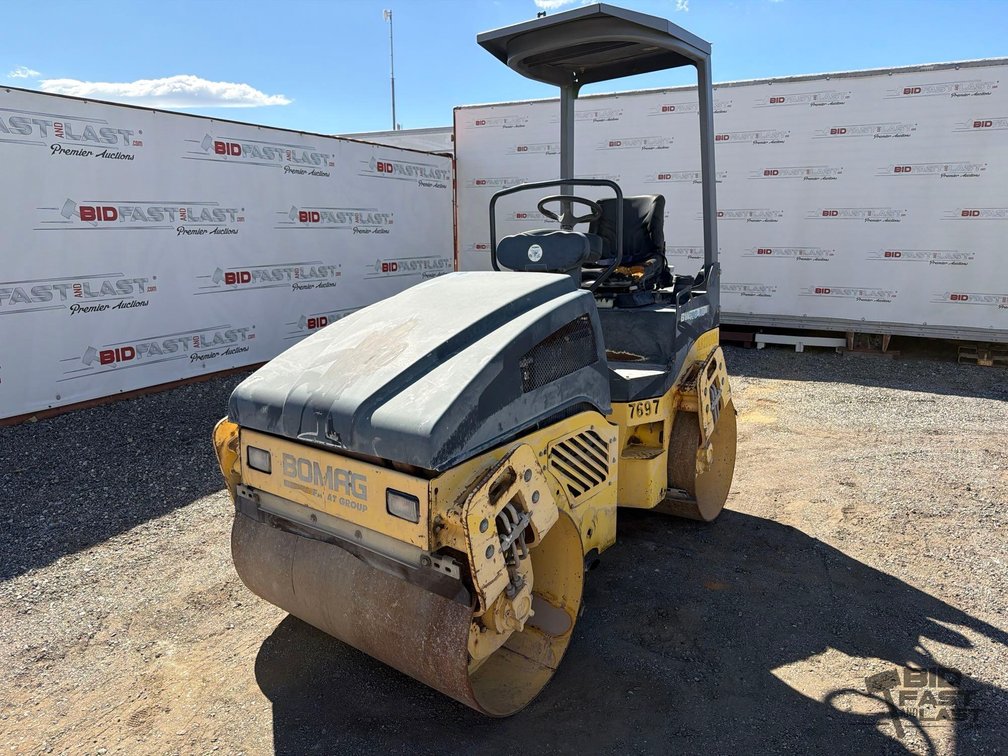 2010 Bomag 120AD-4 Tandem Roller