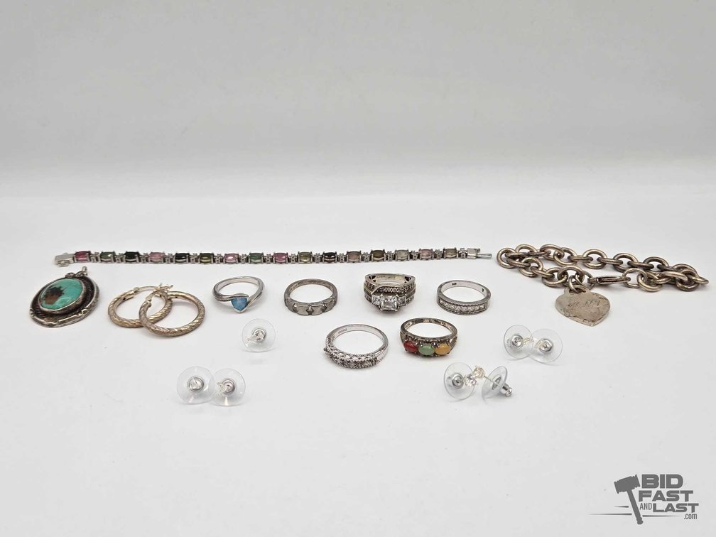 Sterling Silver Jewelry Lot: Heart Tag Cable Bracelet & Pendant, 84.5g