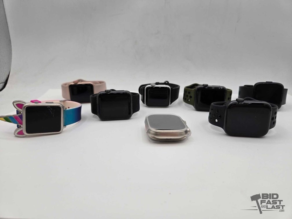 Apple Watches Lot – Includes Series 3 38mm Aluminum Case