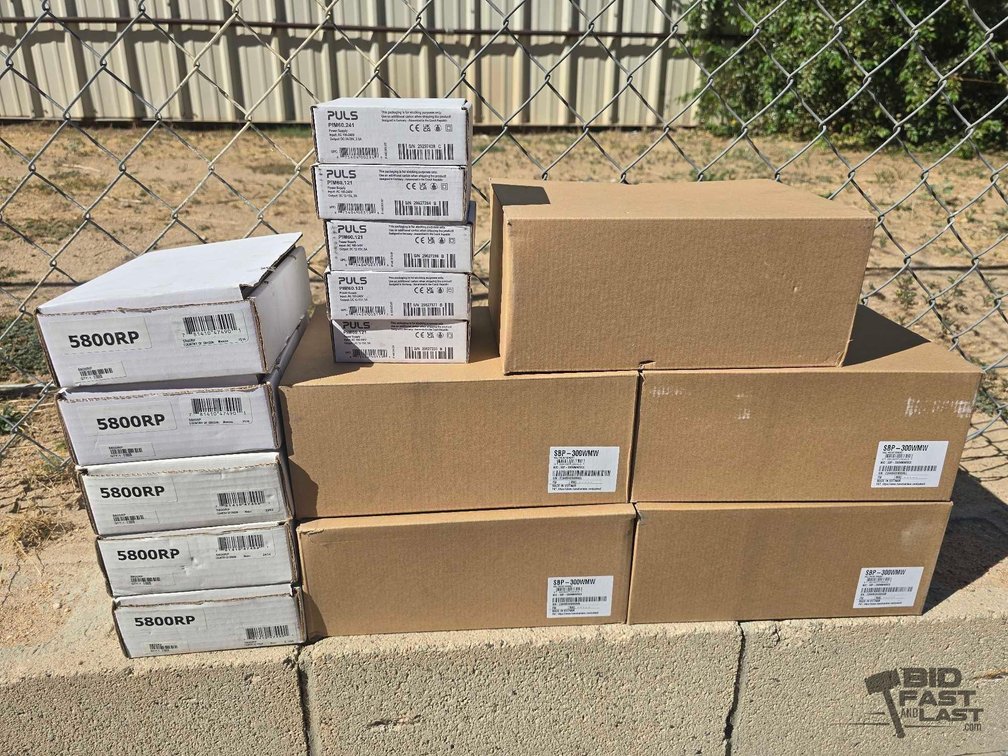 SBP-300WMW Wall Mount Bracket Boxes & 5800RP Boxes Lot
