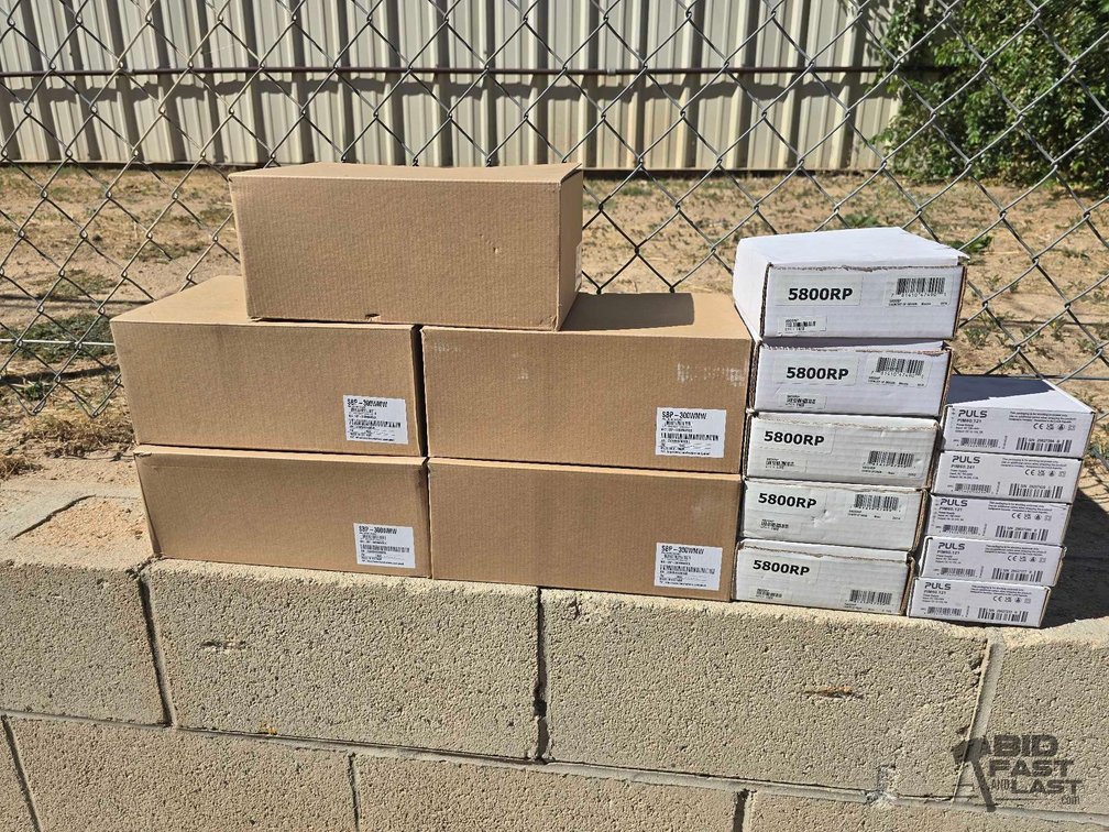 SBP-300WMW Wall Mount Bracket Lot with 5800RP and PULS Boxes