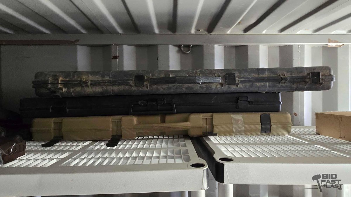 (3) Hard-Shell Rifle  Cases