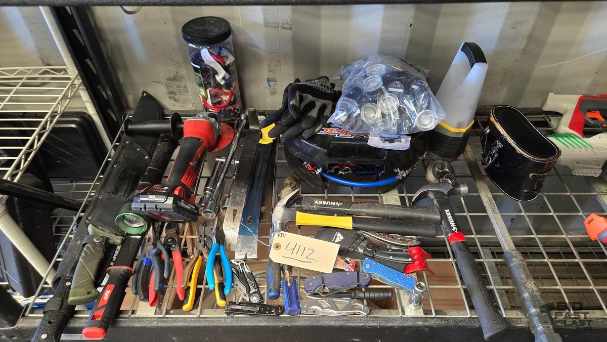 Mixed Tools and Power Tool