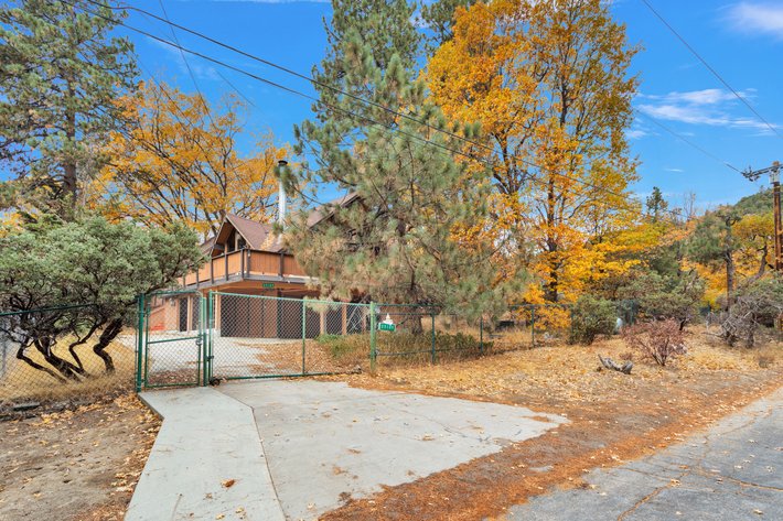 Image for Idyllwild Mountain Retreat