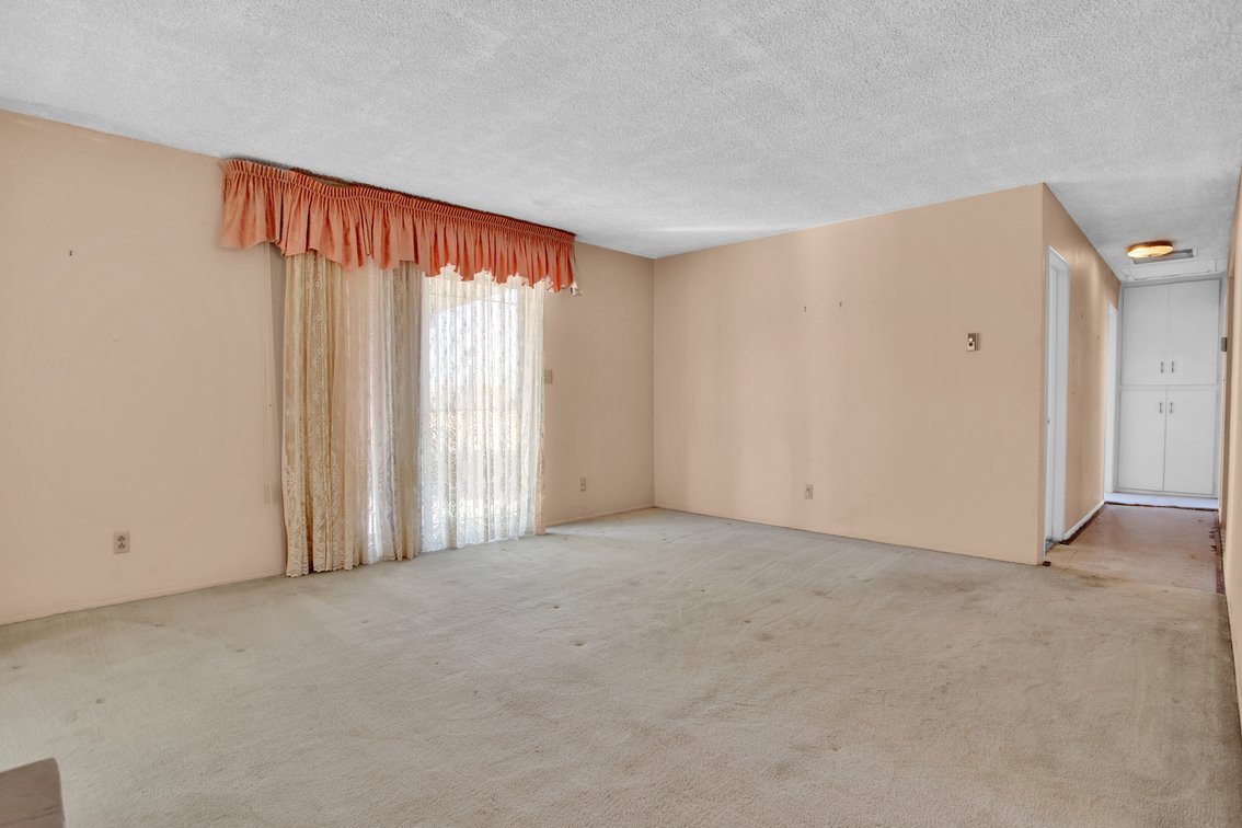 Image for Hesperia Commercial Advantage