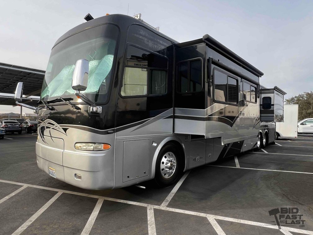 2007 Tiffin Zephyr Motorhome 