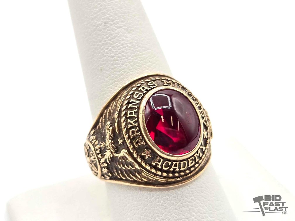 10K Gold Sapphire 1961 Arkansas Military Academy Class Ring, 11.55g