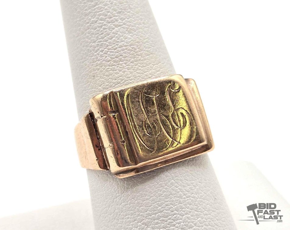 10K Gold Engraved Ring, 4.77g
