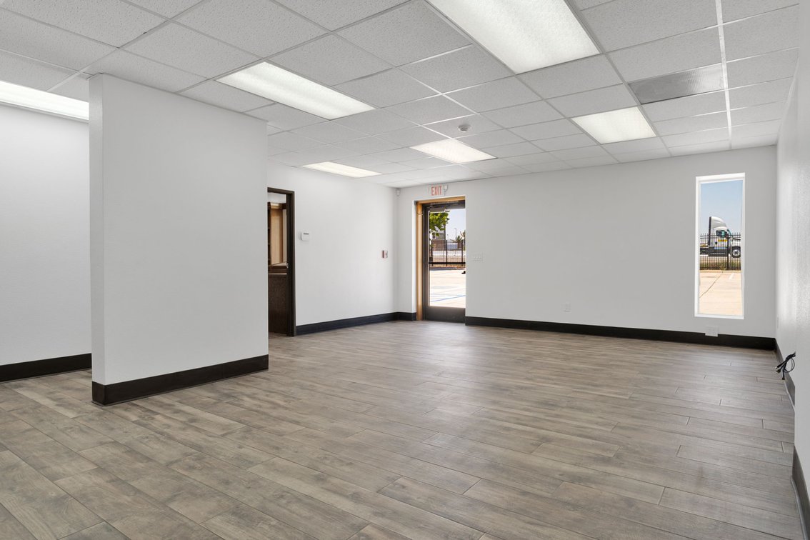 Image for Premium Commercial Space for Lease | I-15 Frontage