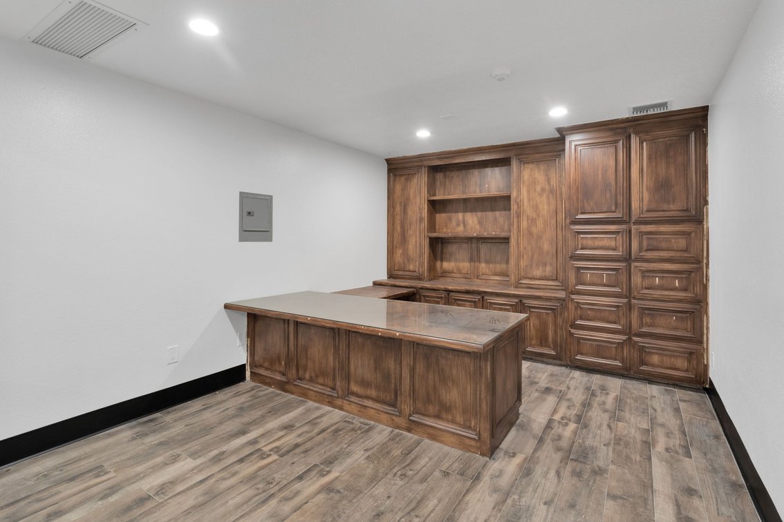 Image for Premium Commercial Space for Lease | I-15 Frontage