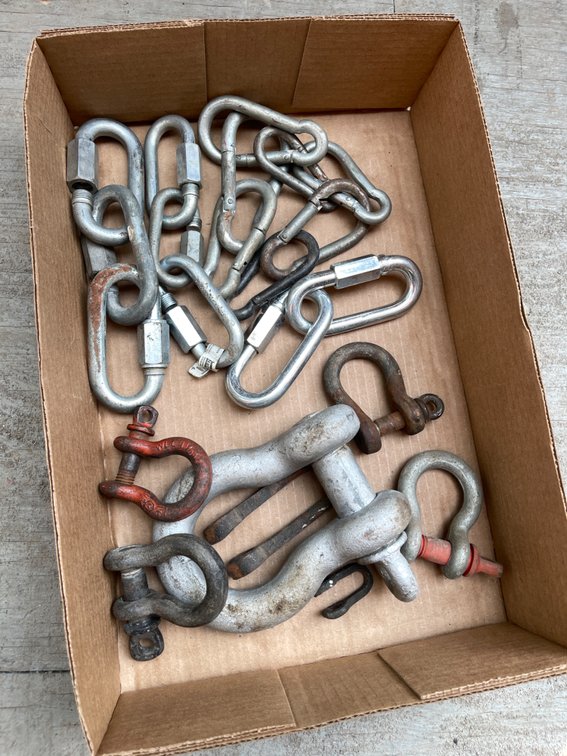 Shackles & Connector Links