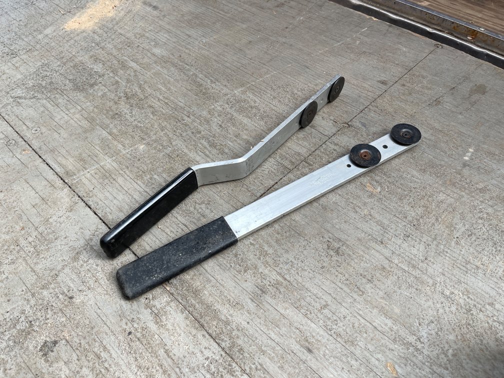Duct Stretcher Tools