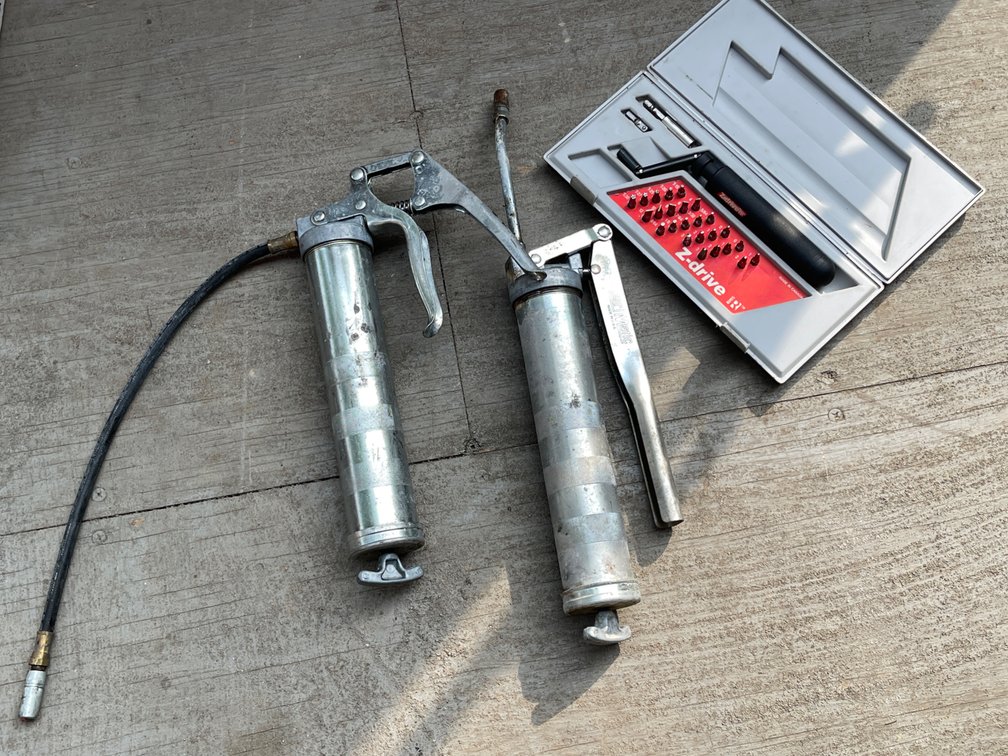 Driver Set & Grease Guns
