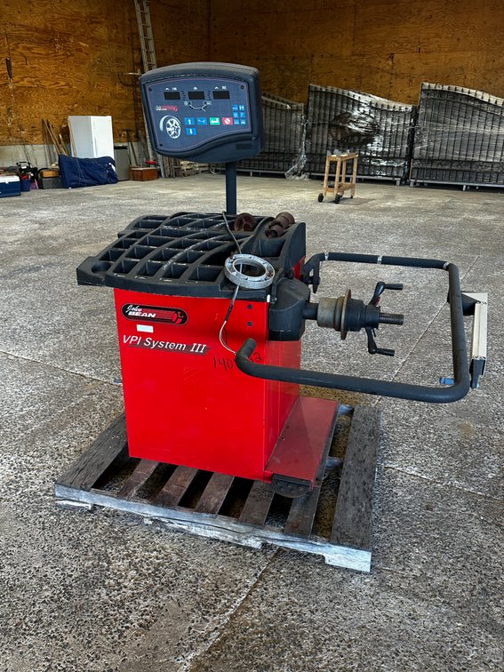 Tire Balancer