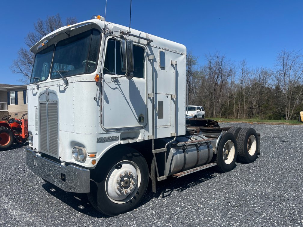 1984 Kenworth K100 Truck
