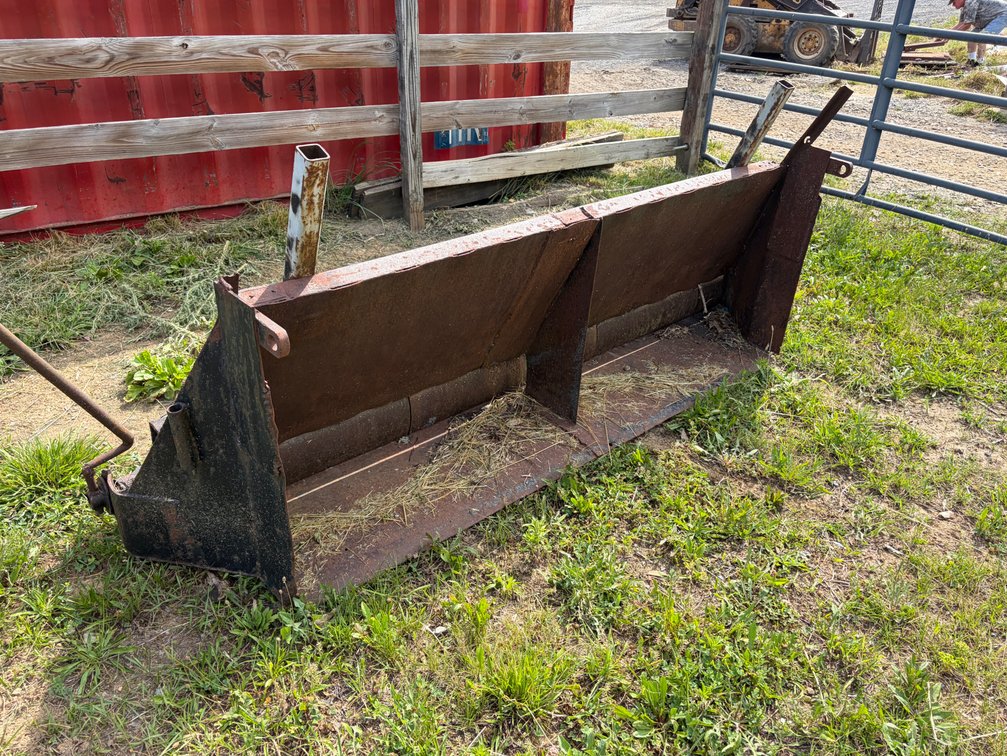 Aggregate Chip Spreader