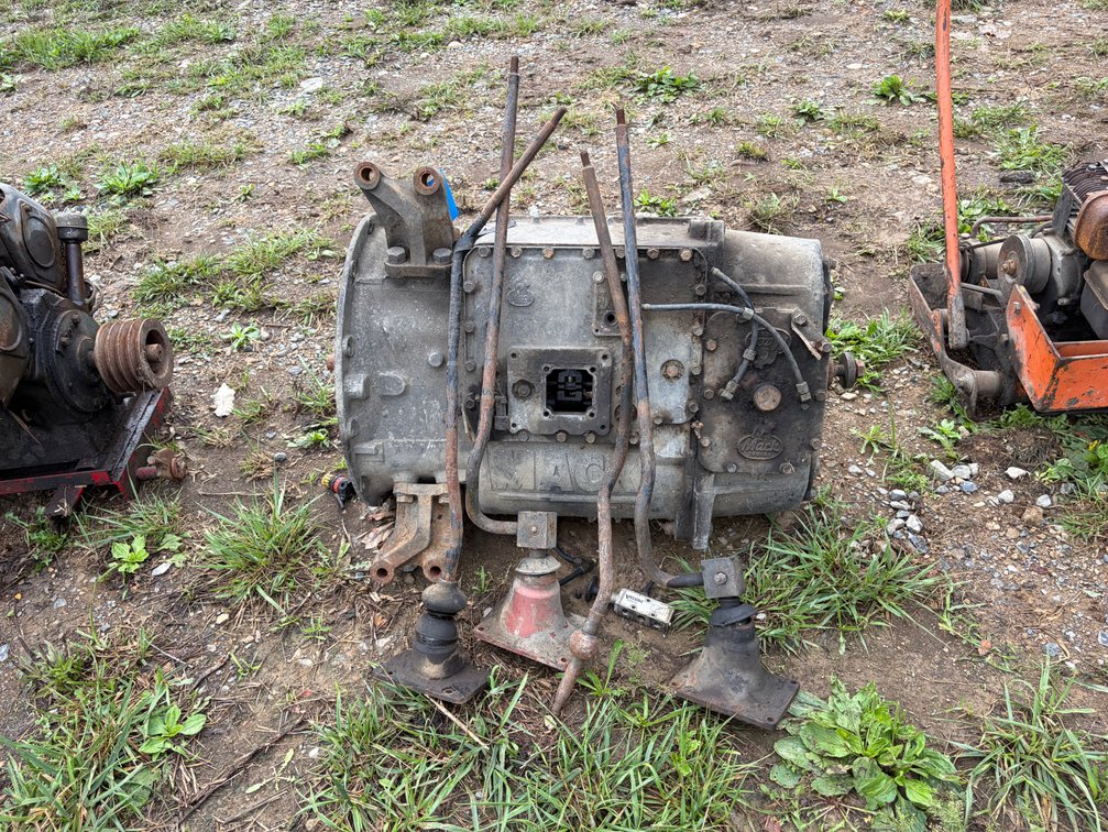 Mack Transmission